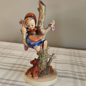 Goebel Hummel Figurine OUT OF DANGER.